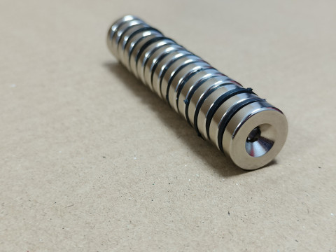 Неодимовий магніт диск 20x5мм під потай 4.5/10мм (зенковка)